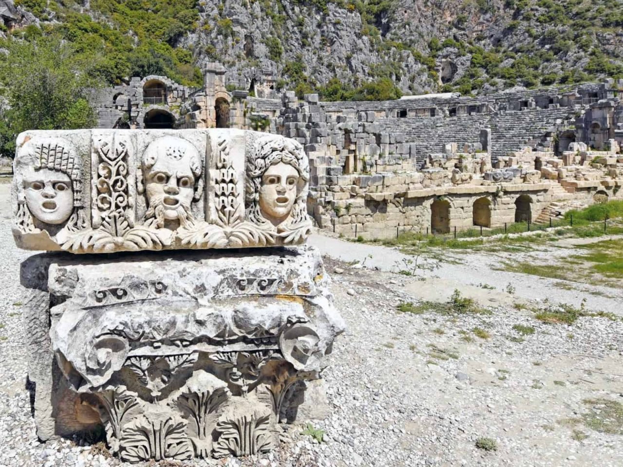 Kaş’ta Gezilecek Tarihi Yerler ve Tekne Turları